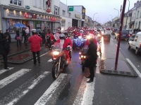 Départ des Pères Noel du MC Red Zone